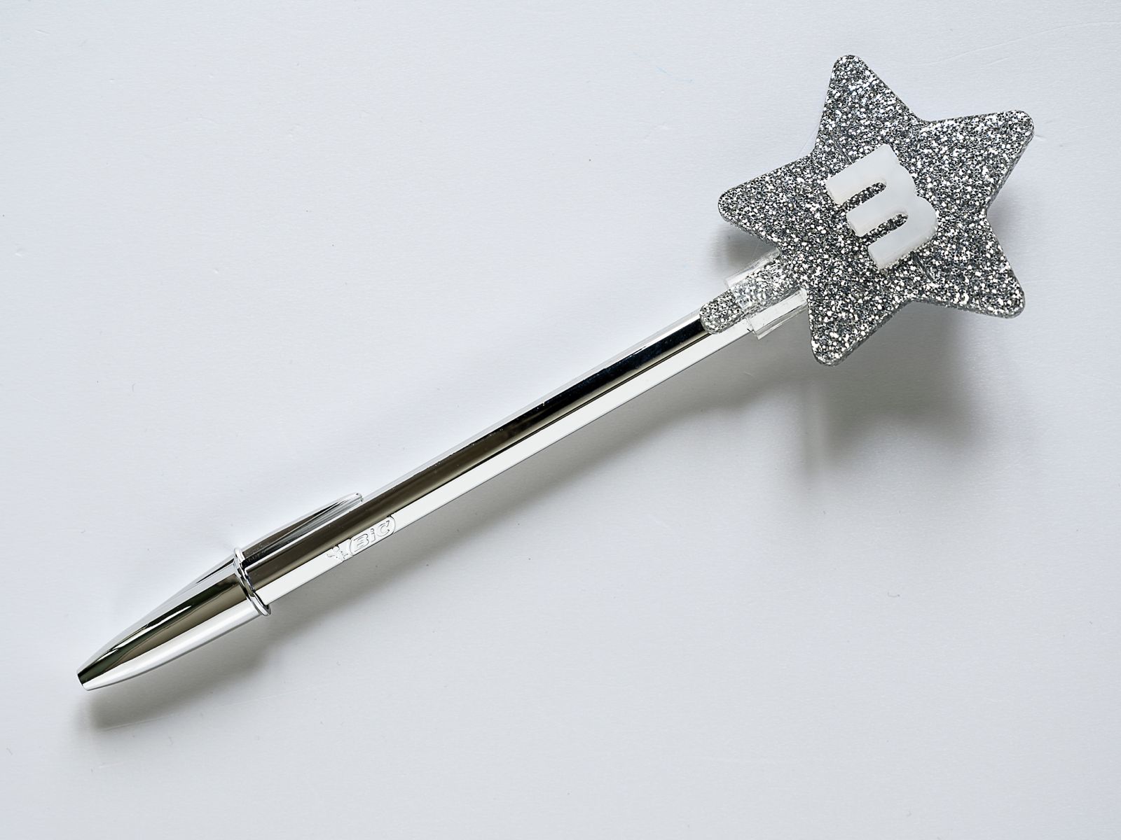 Bolígrafo personalizado clap!® Letra M