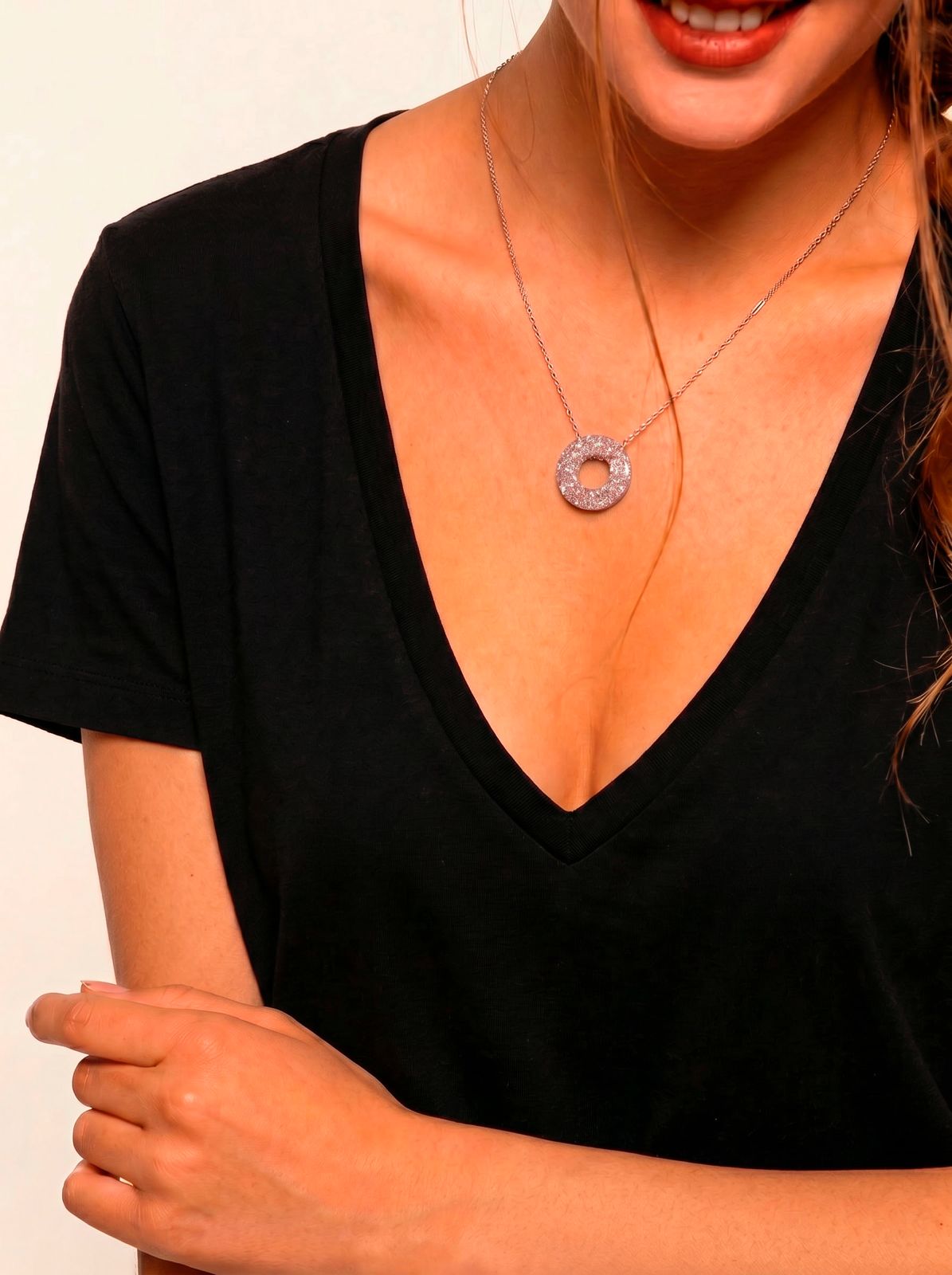 COLLAR COLOR PLATA MAS 7 CIRCULOS VACIO CLAP!®