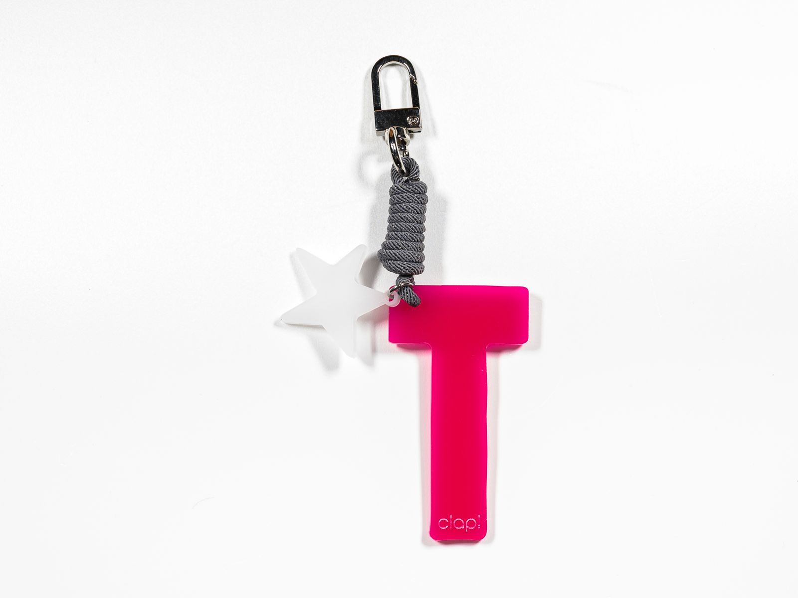 Charm clap!® Letra T