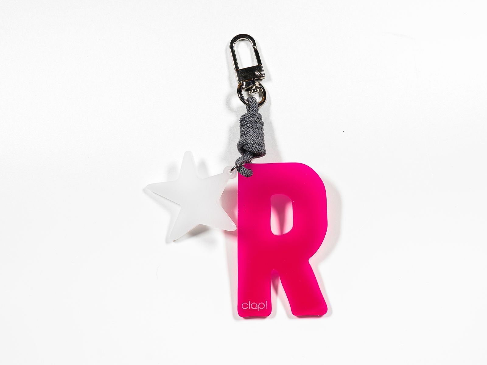 Charm clap!®  Letra R