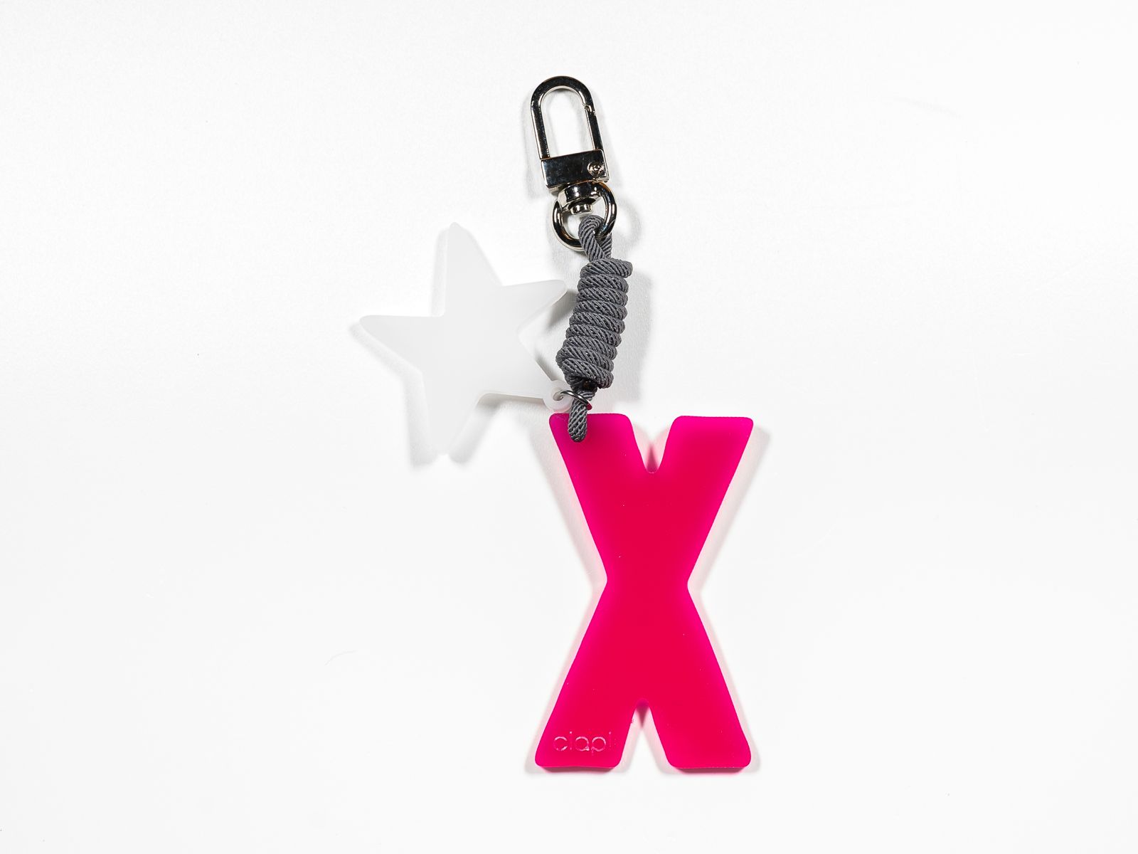 Charm clap!®  Letra X