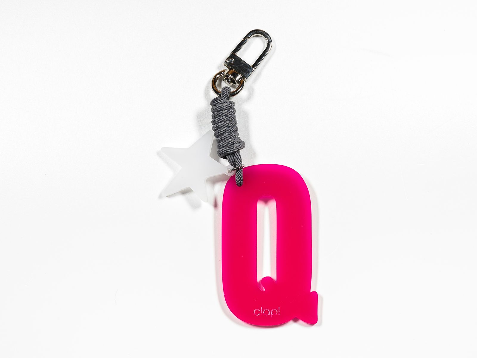 Charm clap!®  Letra Q