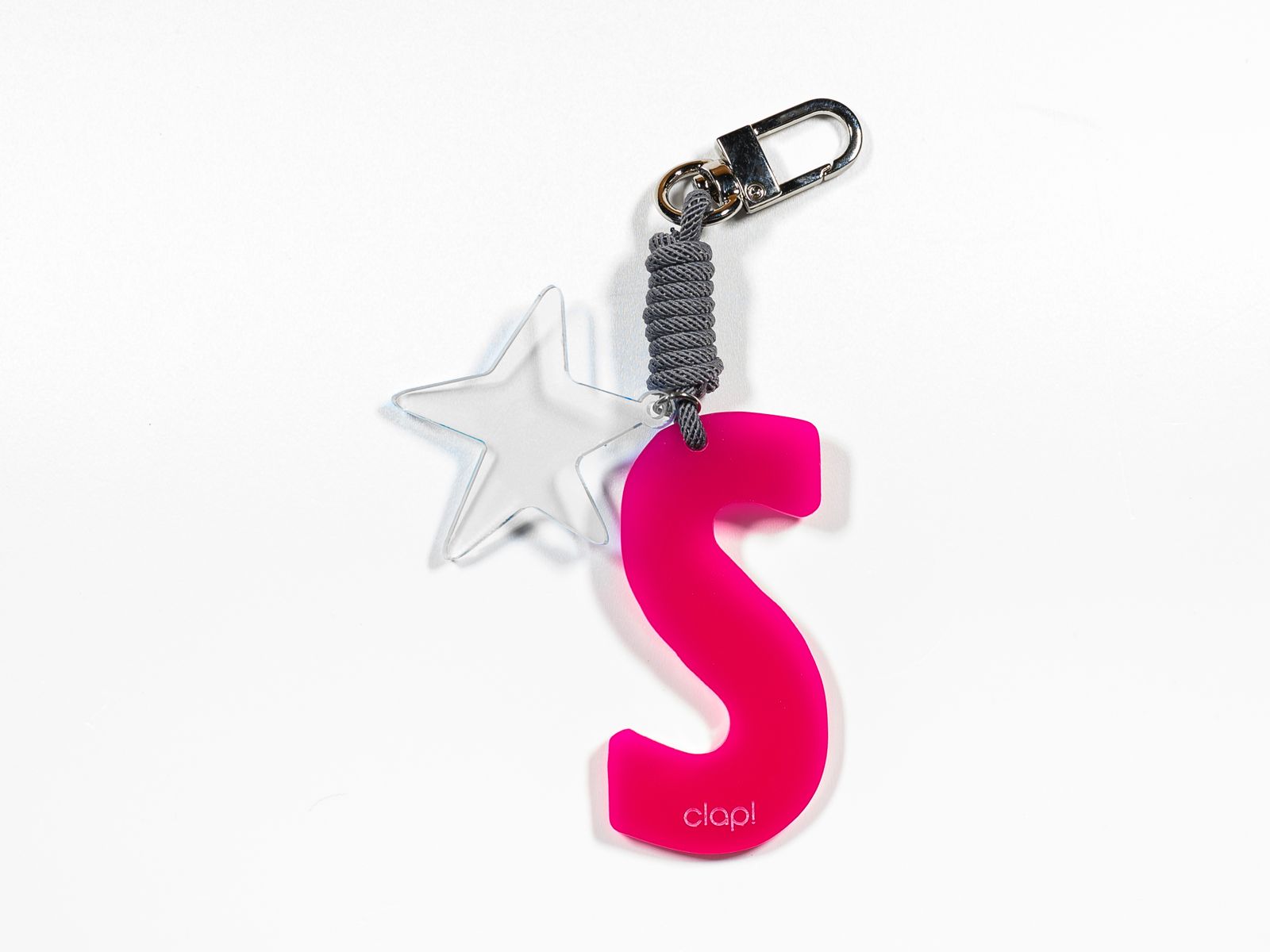 Charm clap!®  Letra S