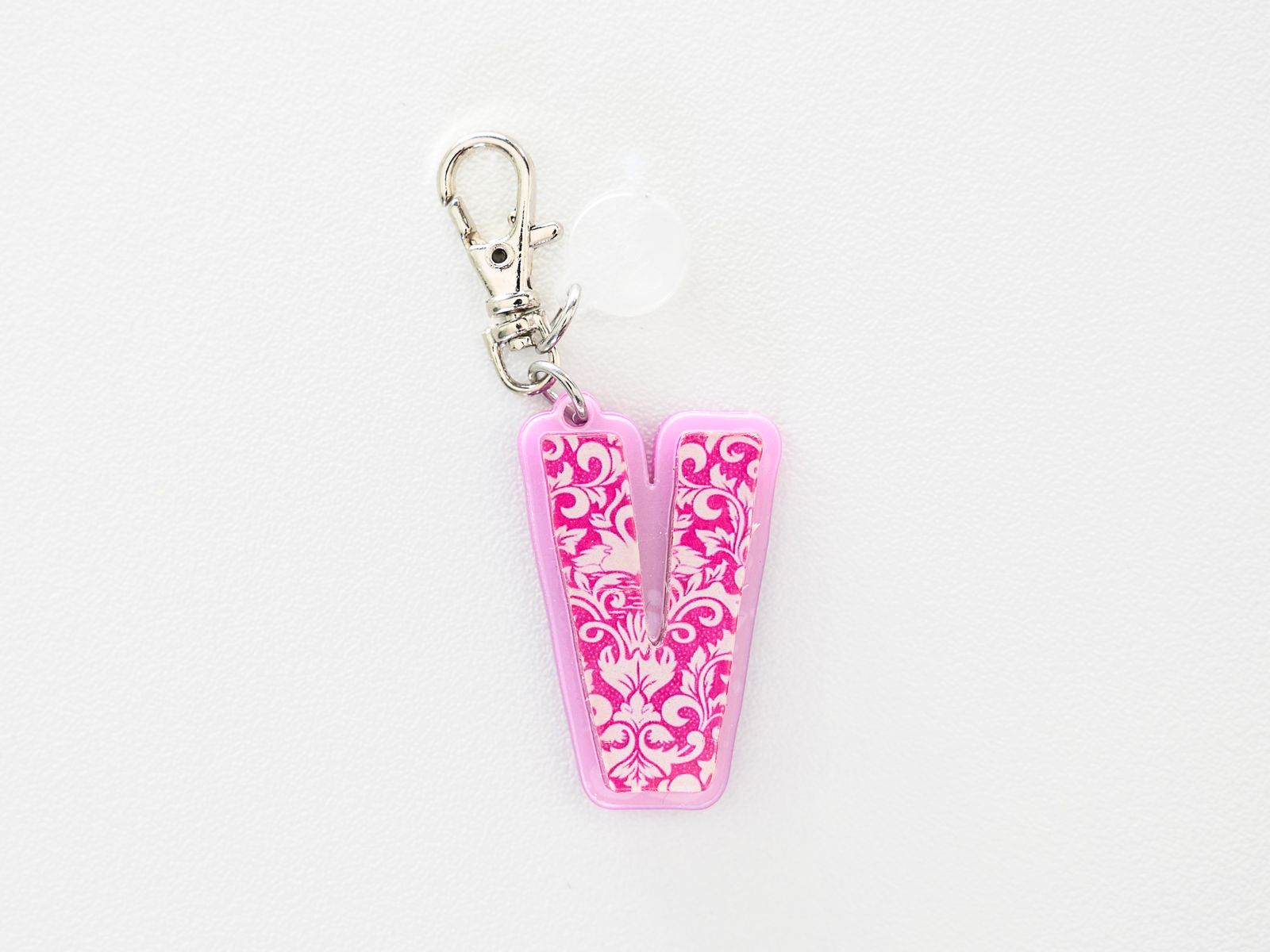 Mini Charm clap!®  Letra V